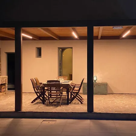 Signorino Suites&pool Guest house